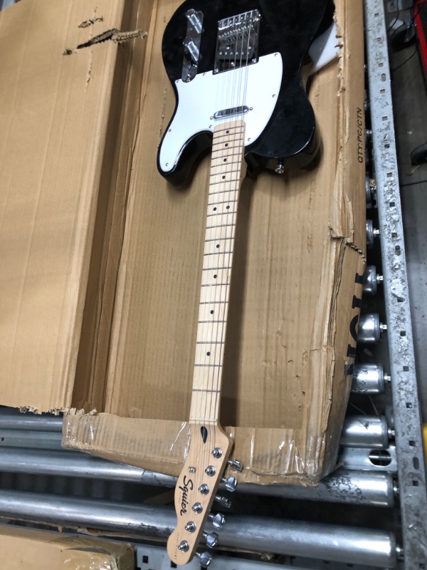 Photo 1 of Electric guitar 