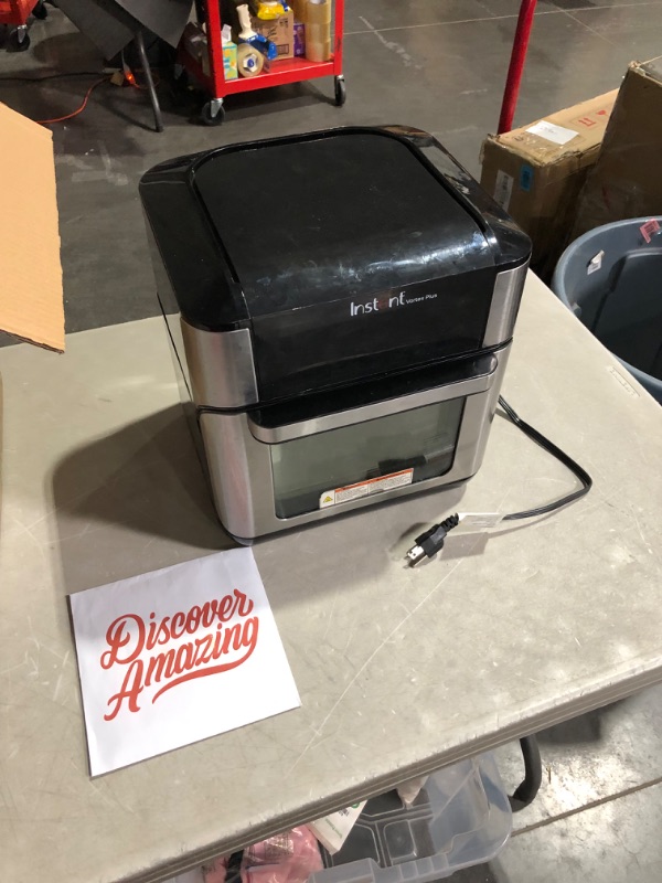 Photo 2 of ***HEAVILY USED AND DIRTY - DAMAGED - SEE PICTURES***
Instant Vortex Plus Air Fryer Oven 7 in 1 with Rotisserie, with 6-Piece Pyrex Littles Cookware