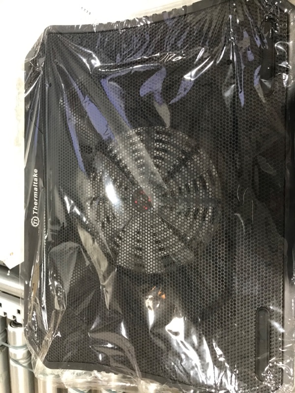 Photo 4 of Thermaltake Massive 20 RGB Steel Mesh Panel Single 200mm Fan 10"?19" Laptop Notebook Cooling Pad CL?N014?PL20SW?A