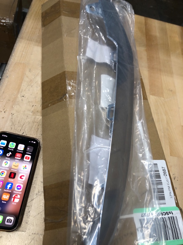 Photo 1 of Right Front Bumper Chrome Trim Molding Passenger Side A2128852874 Compatible With Mercedes-Benz E-Class Sedan 2014-2016 W212 E250 E350 E400 E500 E550 Does Not Fit Coupe