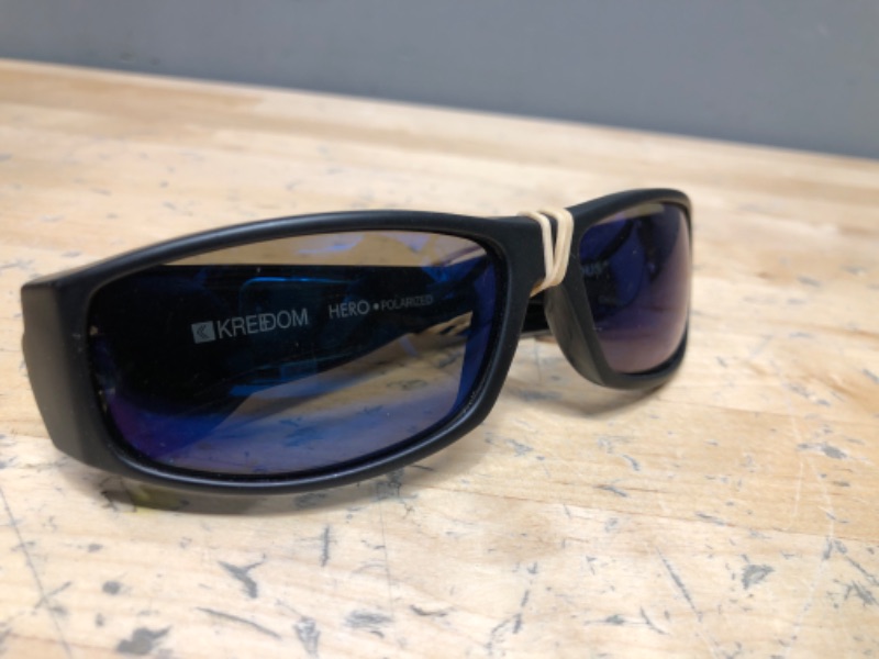 Photo 2 of KREEDOM MENS LOWCUT SUNGLASSES  BLACK