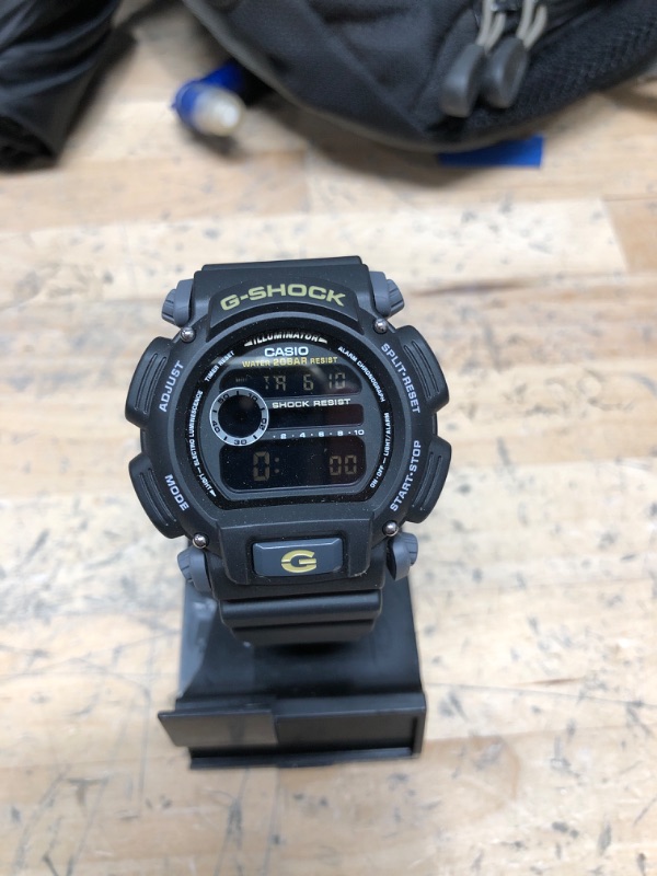 Photo 2 of G-Shock DW9052