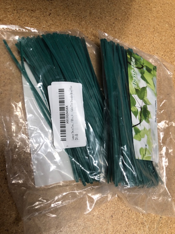 Photo 1 of * SET OF 2* lanmont Twist Ties,Plastic Garden Plant Support Climbing Plants,Bags,Tomatos,Cords 6 inches,15cm,(250pcs,Green)