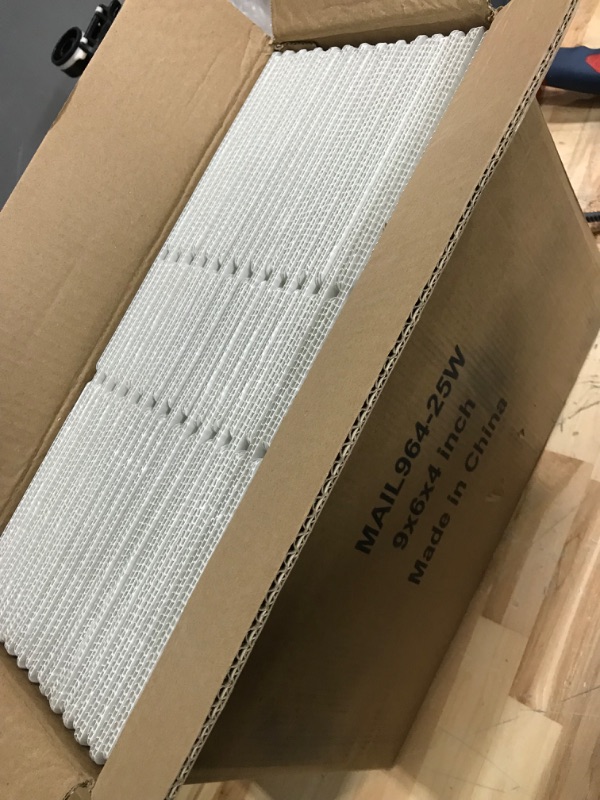 Photo 1 of UUKING 9x6x4 Shipping Boxes Set of 25, White Small Plastic Box for Moving, Mailing, Packing, Business and DIY Gift Boxes for Presents 9 x 6 x 4 inch White