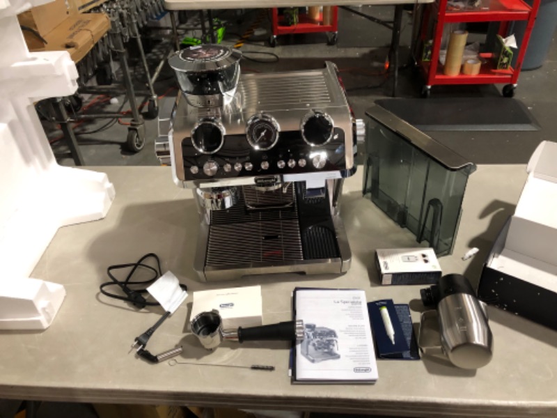 Photo 2 of ***UNTESTED - DAMAGED - SEE NOTES***
De'Longhi EC9665M La Specialista Maestro Espresso Machine, Stainless Steel