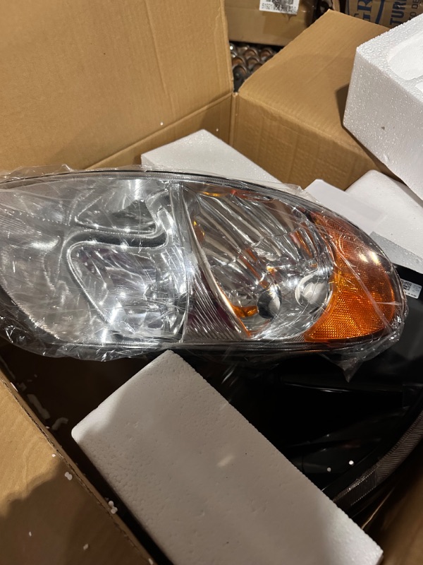 Photo 4 of **SEE NOTES/NON-REFUNDABLE FOR PARTS**
AS Headlight Assembly Compatible with 2001-2007 DODGE CARAVAN