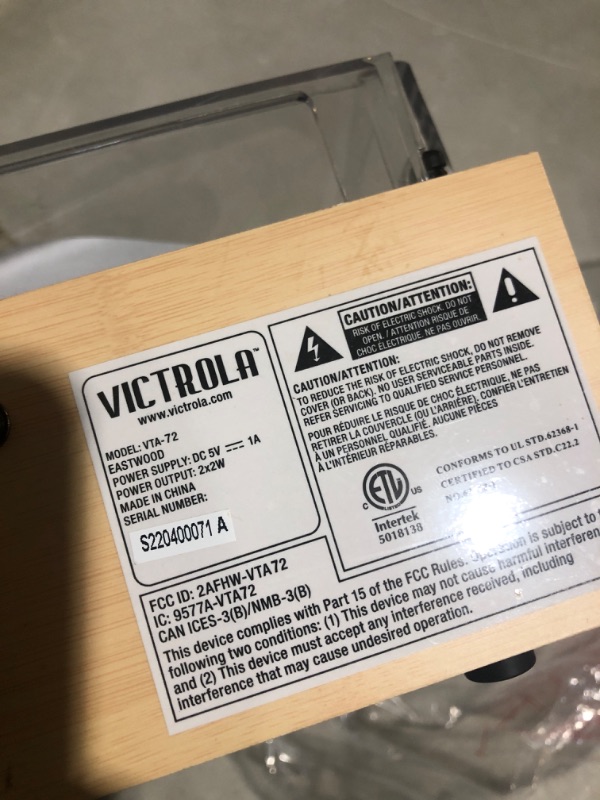 Photo 4 of * see notes for important information *
Victrola Eastwood 3-Speed Bluetooth Turntable with Built-in Speakers and Dust Cover 