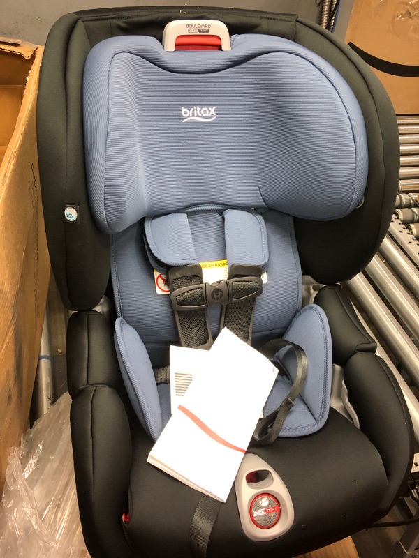 Photo 3 of Britax Boulevard Clicktight Convertible Car Seat, Blue Contour SafeWash Boulevard Blue Contour