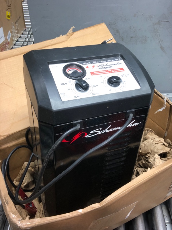 Photo 2 of *** SEE NOTE*** Schumacher Automatic Battery Charger and Engine Starter - 200 Amp 12V - Cars, SUVs, and Small Trucks