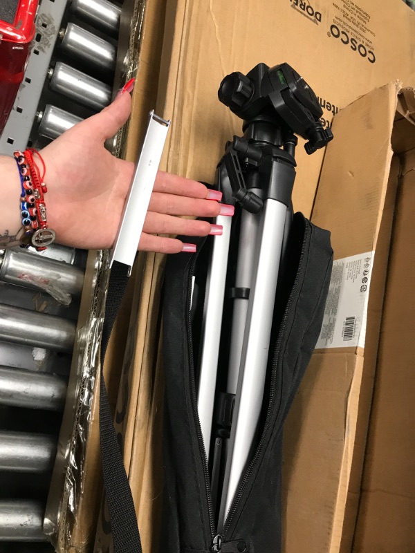 Photo 1 of Amazon Basics 60-Inch Lightweight Tripod with Bag 60-Inch Tripod Only