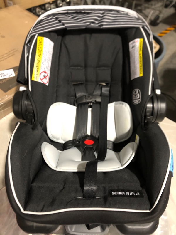 Photo 2 of * see all images *
Maxi-Cosi Maxi-Cosi Mico Luxe Infant Car Seat, Rear-Facing for Babies from 4–30 lbs and up to 32”, Midnight Glow