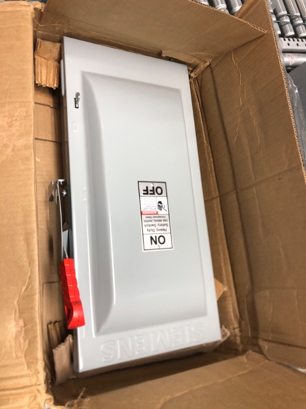 Photo 1 of Siemens HF363 100-Amp 3 Pole 600-volt 3 Wire Fused Heavy Duty Safety Switches