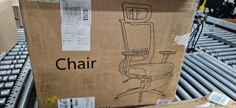 Photo 1 of CREAM COLOR Foldable Economic Office chair wirth Footrest, Headrest, 2D Armrtest, Home Office Desk Chair 