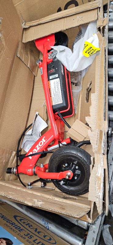 Photo 5 of *FOR PARTS ONLY*BROKEN
Razor E100 Electric Scooter (Red)