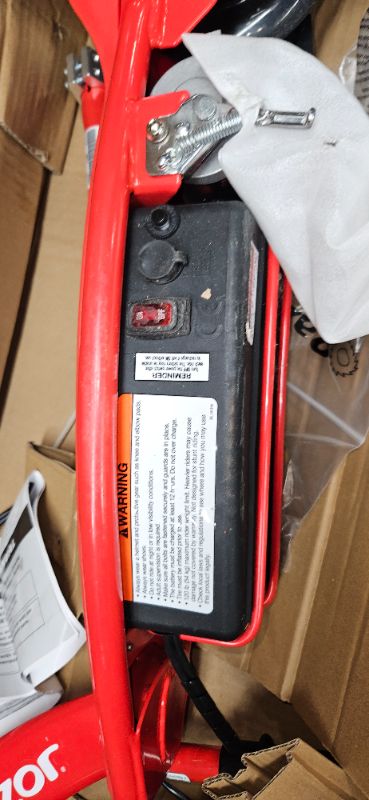 Photo 2 of *FOR PARTS ONLY*BROKEN
Razor E100 Electric Scooter (Red)