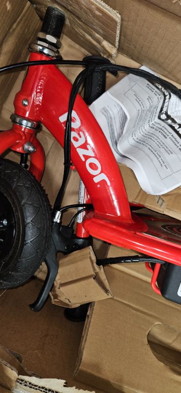 Photo 3 of *FOR PARTS ONLY*BROKEN
Razor E100 Electric Scooter (Red)