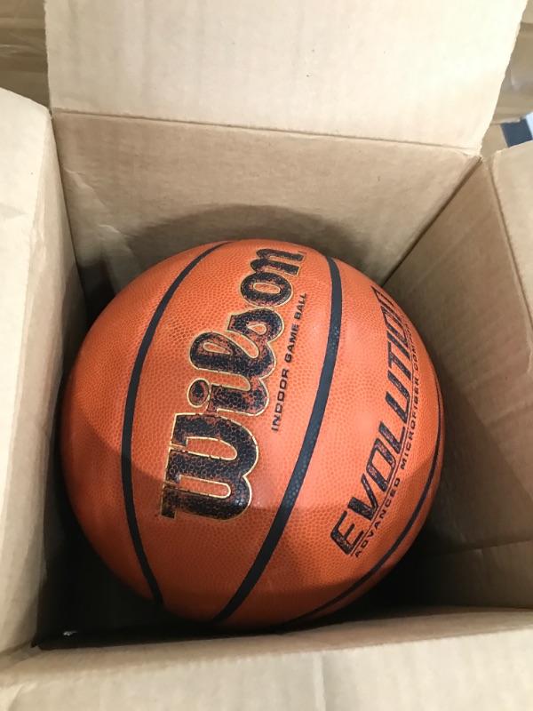 Photo 2 of ***USED - WRITTEN ON - SEE PICTURES***
WILSON Evolution Game Basketball Game Ball Size 7 - 29.5" Basketball