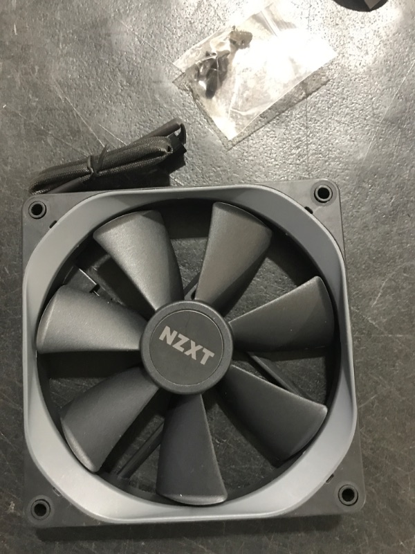 Photo 2 of NZXT AER F - 140mm - Winglet Designed Fan Blades - Fluid Dynamic Bearings - PWM Air?ow Fans - Gaming Computer Fan 140mm AER F
