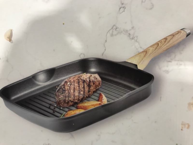 Photo 1 of 11 Inch Grill Pan 