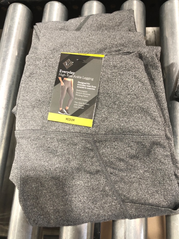 Photo 2 of [Size M] 2 Pack- Member's Mark Ladies Everyday Ankle Legging- Grey