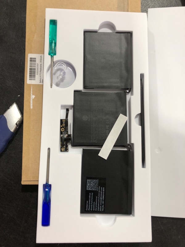 Photo 2 of MacBook Pro A1708 Battery A1713 for MacBook Pro 13 Inch A1708 Late 2016 Mid 2017 (EMC 2978 3164), A2171 Laptop Replacement Battery for MacBook Pro 13 Inch A2159 (2019) A2289 (2020) A2338 (2020) Macbook Pro Battery Black