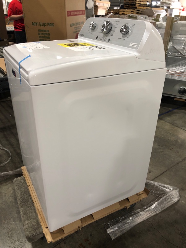 Photo 1 of Maytag 4.5-cu ft High Efficiency Agitator Top-Load Washer (White)

