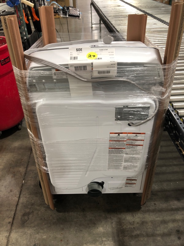 Photo 1 of Maytag SMART Capable 7.4-cu ft Smart Electric Dryer (White)
