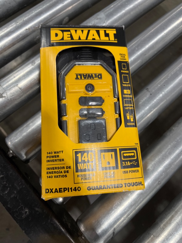 Photo 2 of DeWalt Power Inverter Dxaepi140