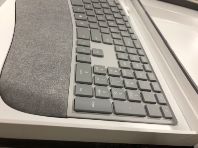 Photo 3 of Microsoft Surface Ergonomic Kybrd SC Bluetooth English US Hdwr Gray