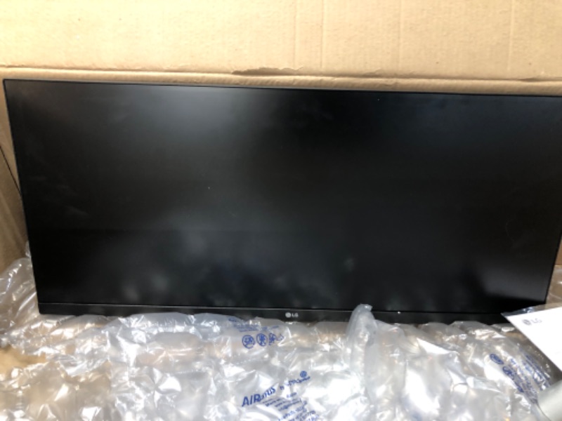 Photo 2 of **NONREFUNDABLE**FOR PARTS OR REPAIR**SEE NOTES**
LG 29WP60G-B UltraWide Monitor 29" 21:9 FHD (2560 x 1080) IPS Display, sRGB 99% Color Gamut, HDR 10, USB Type-C Connectivity, 3-Side Virtually Borderless Display - Black 29 Inches