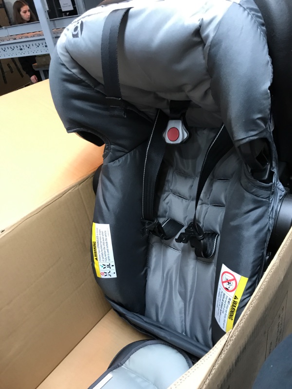 Photo 2 of Baby Trend 35 Infant Car Seat Grey