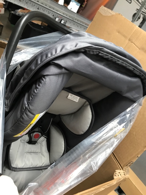 Photo 1 of Baby Trend 35 Infant Car Seat Grey