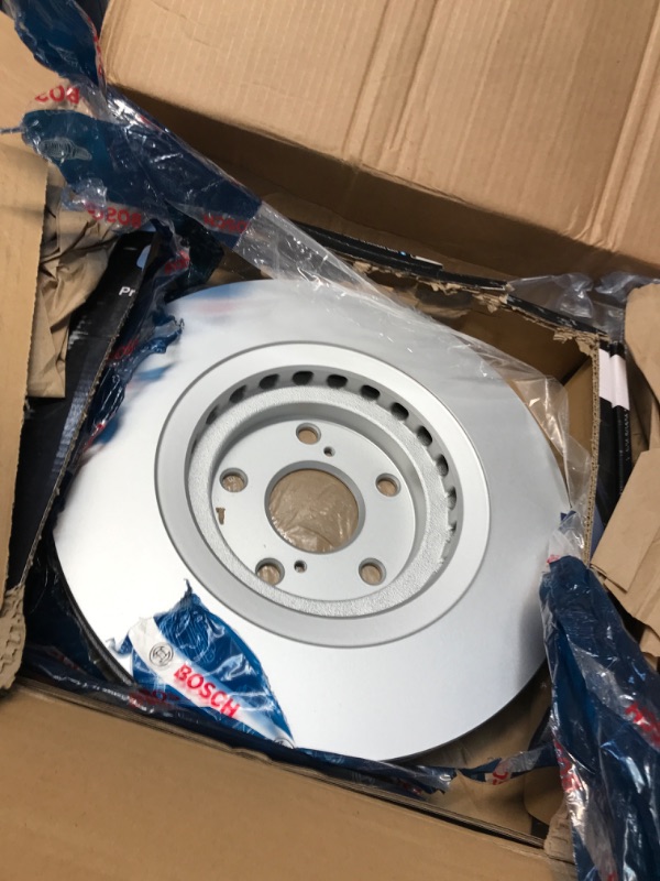 Photo 1 of BOSCH 50011479 QuietCast Premium Disc Brake Rotor - Compatible With Select Lexus NX200t, NX300h, RX350, RX450h; Toyota Highlander, Sienna; FRONT; 1 PACK QuietCast Premium Rotor Front 50011479
