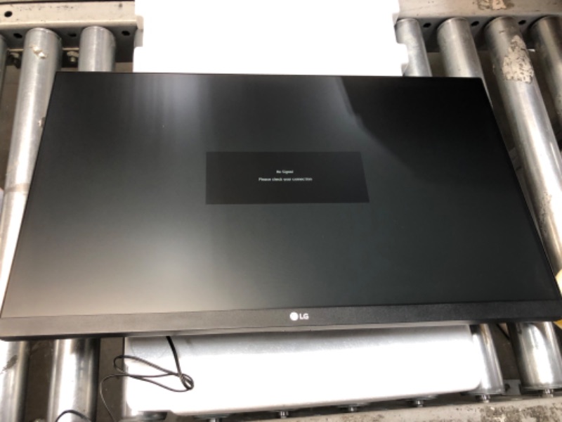 Photo 2 of LG 24MK600M-B 24'' Full HD (1920 x 1080) IPS Display with 3-Side Virtually Borderless Design and Radeon FreeSync Technology and Dual HDMI, Black
