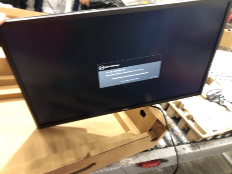 Photo 1 of Dell 27 inch Monitor FHD (1920 x 1080) 16:9 Ratio with Comfortview (TUV-Certified), 75Hz Refresh Rate, 16.7 Million Colors, Anti-Glare Screen with 3H Hardness, Black - SE2722HX 27 Inches SE2722HX