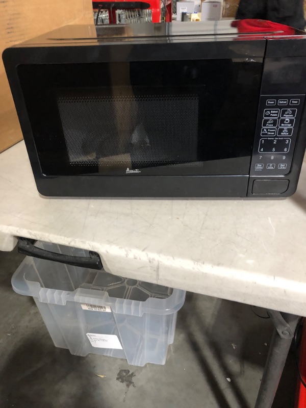 Photo 5 of **READ NOTES BELOW**Avanti MT7V1B Microwave Oven 700-Watts Compact with 6 Pre Cooking Settings, Speed Defrost, Electronic Control Panel and Glass Turntable, Black