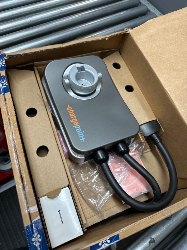 Photo 2 of ***USED - DIRTY - UNABLE TO TEST - LIKELY MISSING PARTS***
ChargePoint Home Flex Level 2 WiFi Enabled 240 Volt NEMA 14-50 Plug Electric Vehicle EV Charger