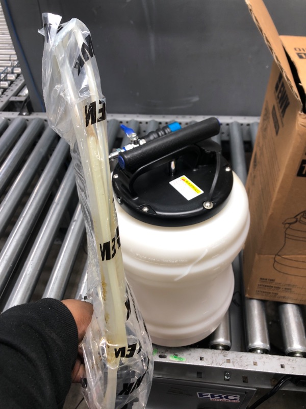 Photo 1 of EWK Patented 10.5L Pneumatic/Manual Oil Extractor Change Pump for Automotive Fluids Vacuum Evacuation