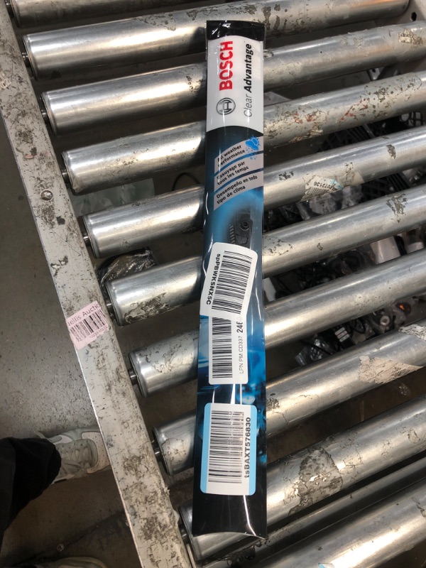 Photo 2 of BOSCH Clear Advantage 17CA Beam Wiper Blade - 17" (Single) 17CA (17")