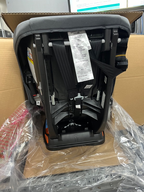 Photo 4 of Graco Extend2Fit Convertible Car Seat | Ride Rear Facing Longer with Extend2Fit, Redmond 2-in-1 Redmond