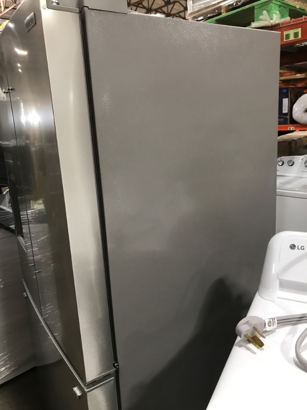 Photo 4 of *****SCRATCHES AND DENTS ****Frigidaire 27.8-cu ft French Door Refrigerator with Ice Maker (Fingerprint Resistant Stainless Steel) ENERGY STAR
