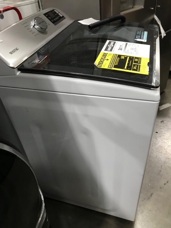 Photo 5 of Maytag Smart Capable 4.7-cu ft High Efficiency Agitator Smart Top-Load Washer (White)
