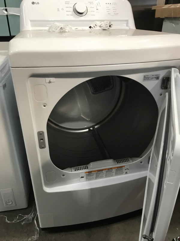 Photo 4 of LG 7.3-cu ft Electric Dryer (White) ENERGY STAR
