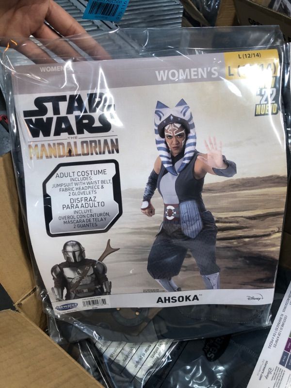 Photo 1 of adult starwars costume 