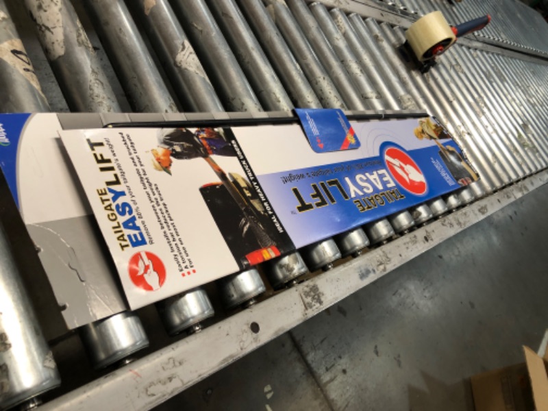 Photo 1 of Go Gear EASYLIFT Tailgate Easylift