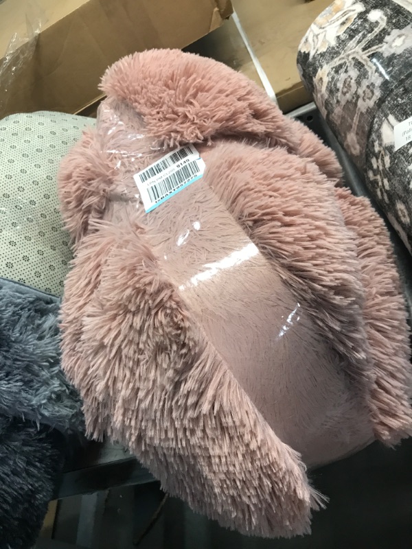 Photo 1 of 20" dog bed 
