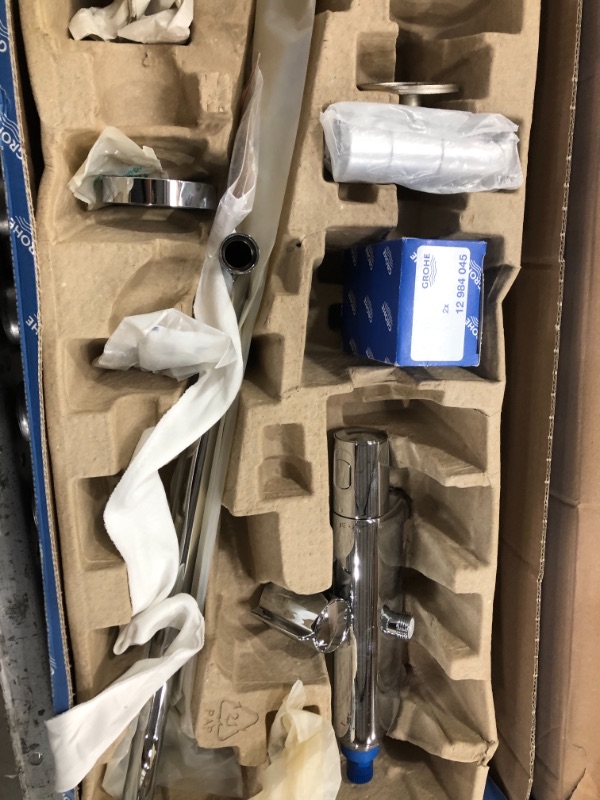 Photo 4 of ***Parts Only***GROHE 26128002 Euphoria 260 CoolTouchThermostatic Shower System, 1.75 gpm, Starlight Chrome 260 CoolTouch StarLight Chrome