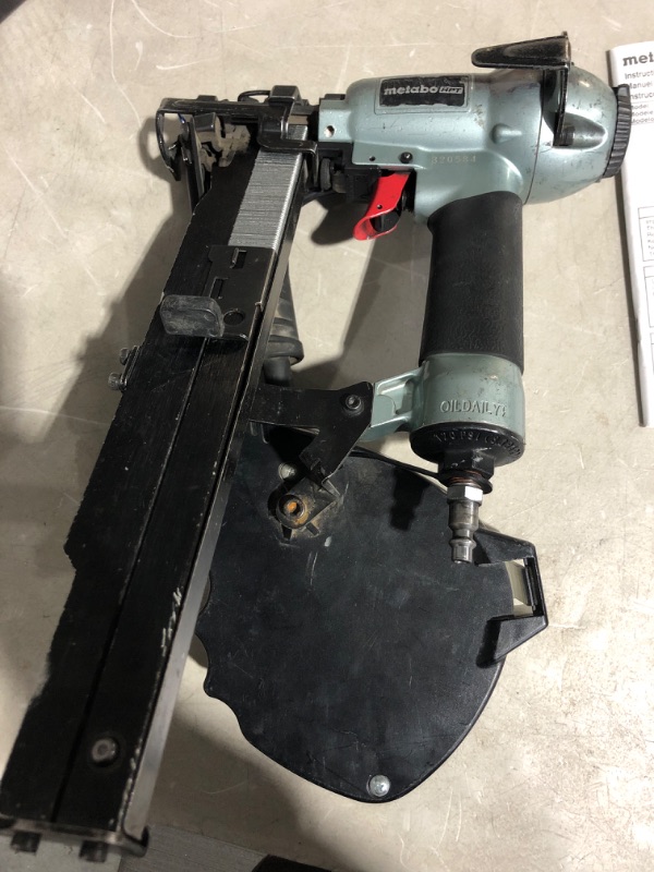 Photo 2 of * used * see images * 
Metabo HPT 18-Gauge 7/16-in Medium Crown Cap Pneumatic Stapler
