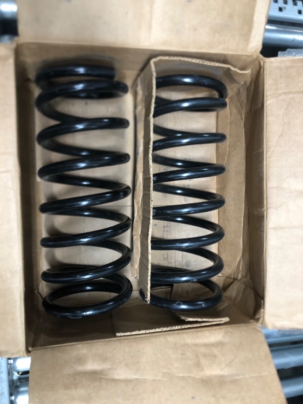 Photo 2 of MOOG 658A Coil Spring Set