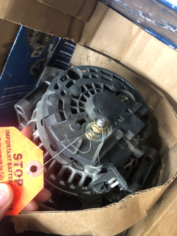 Photo 2 of **NONREFUNDABLE**FOR PARTS OR REPAIR**SEE NOTES**
Bosch Automotive AL0818X - MERCEDES-BENZ Premium Reman Alternator